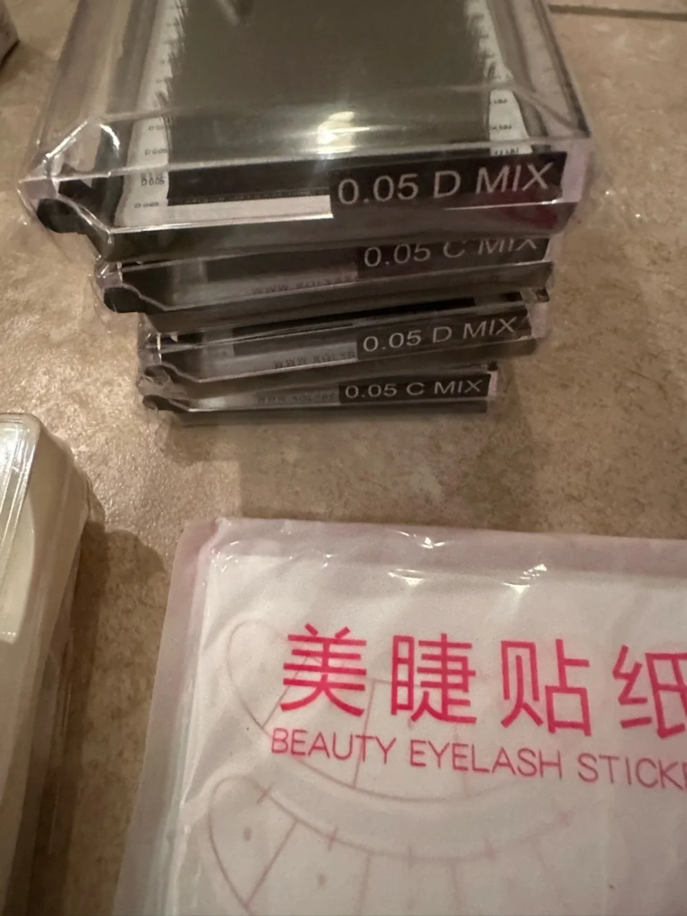 BRAND NEW KOLYBEL EYE LASH KIT INCLUDES LASHES, FOAM,GLUE,TAPES ETC… AS PICTURED